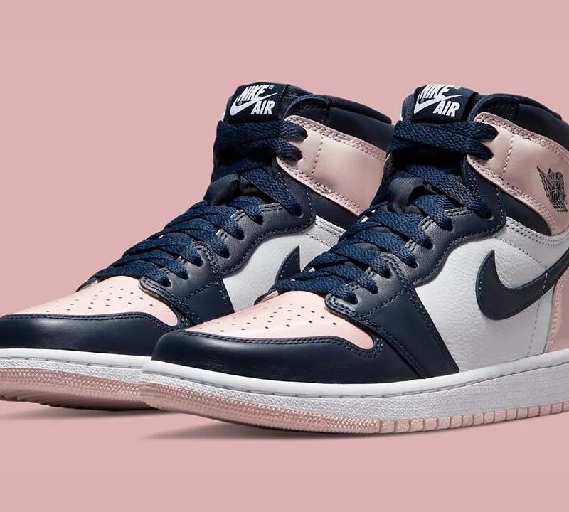 Air Jordan 1 Retro High OG Bubble Gum Atmosphere