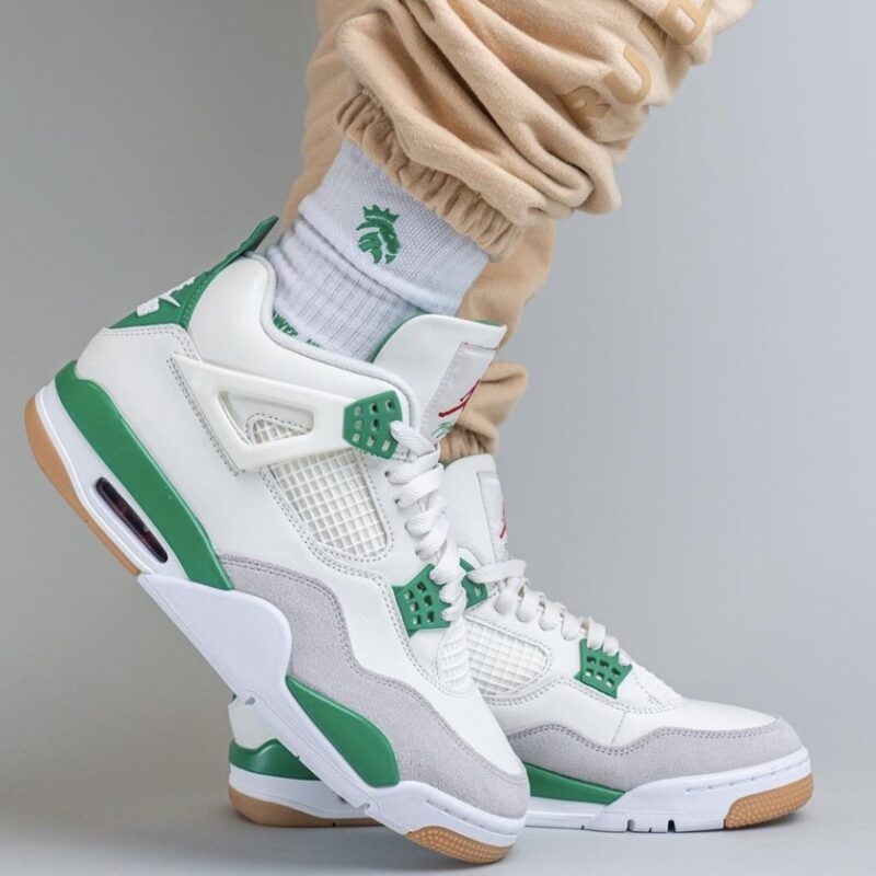 Jordan 4 Retro SB Pine Green