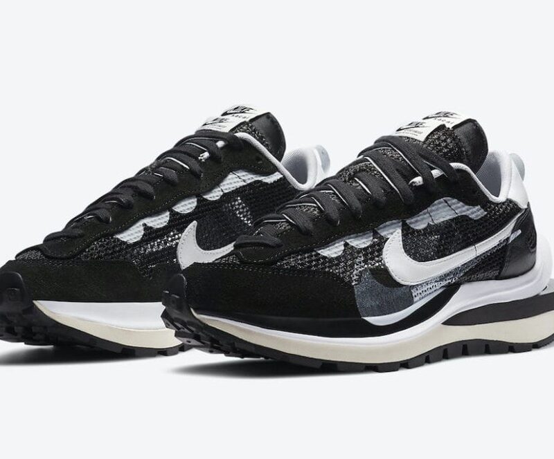 Sacai x Nike Vaporwaffle Black White