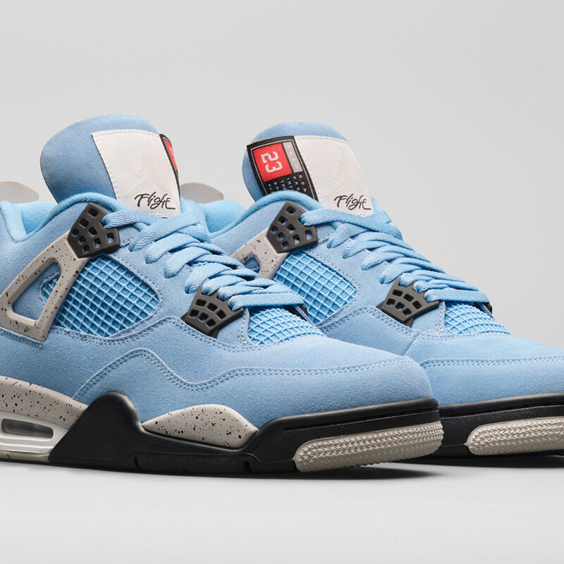 Jordan 4 Retro University Blue 2021