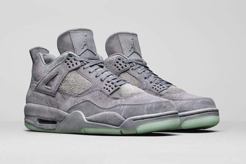 Jordan 4 x KAWs Grey