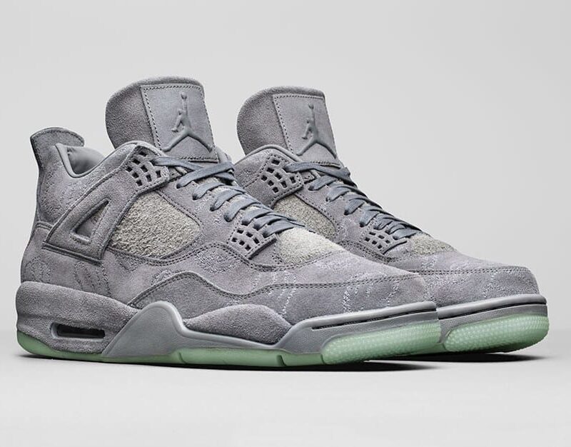 Jordan 4 x KAWs Grey