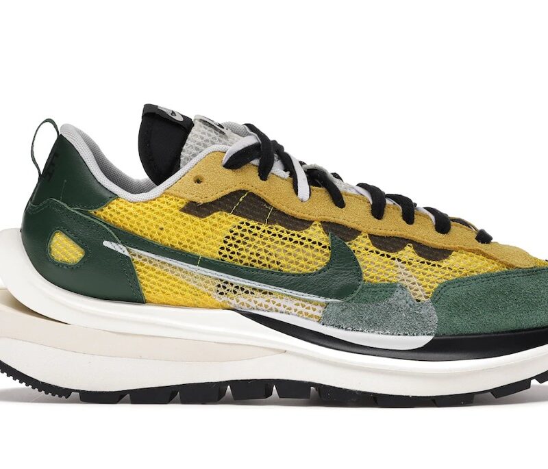 Nike Vaporwaffle sacai Tour Yellow Stadium Green