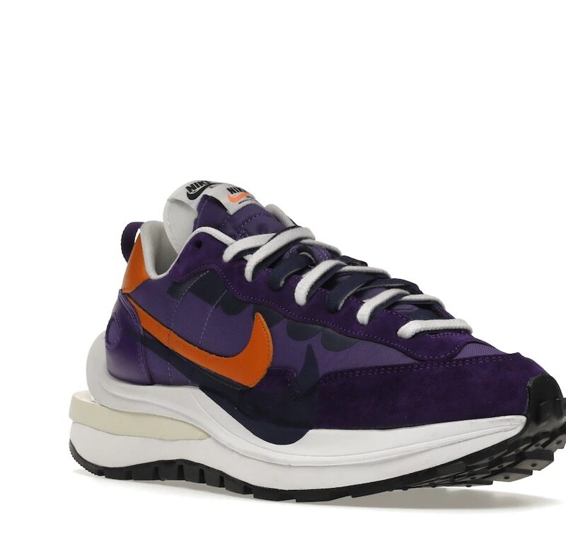 Nike Vaporwaffle sacai Dark Iris