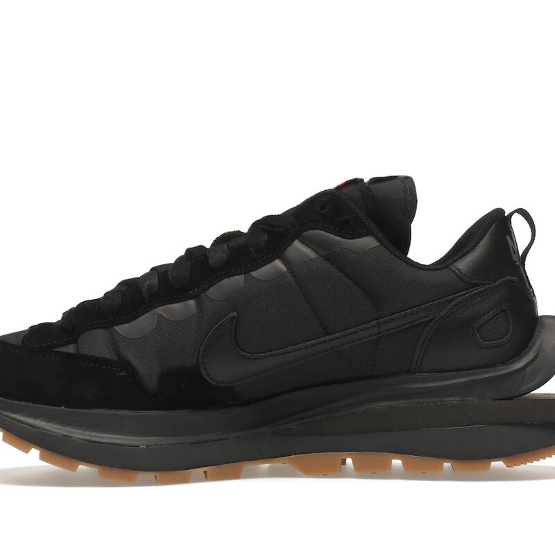 Nike Vaporwaffle sacai Black Gum