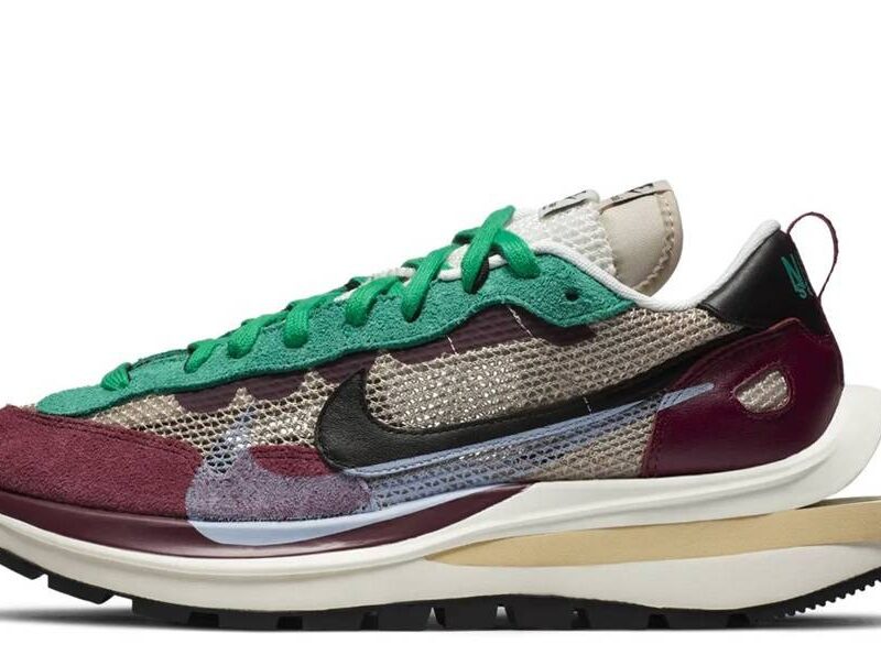 Sacai x Nike Vaporwaffle Red Green